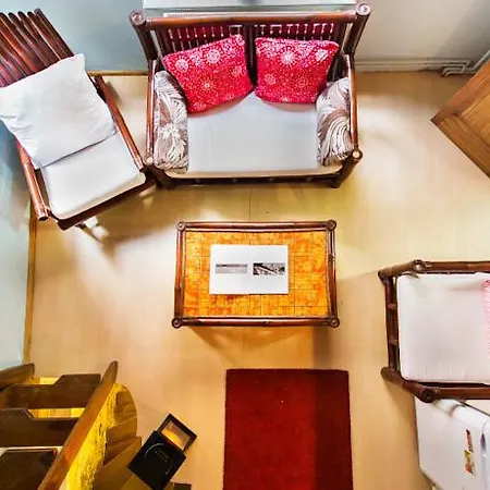 Aretias Antique House 2*